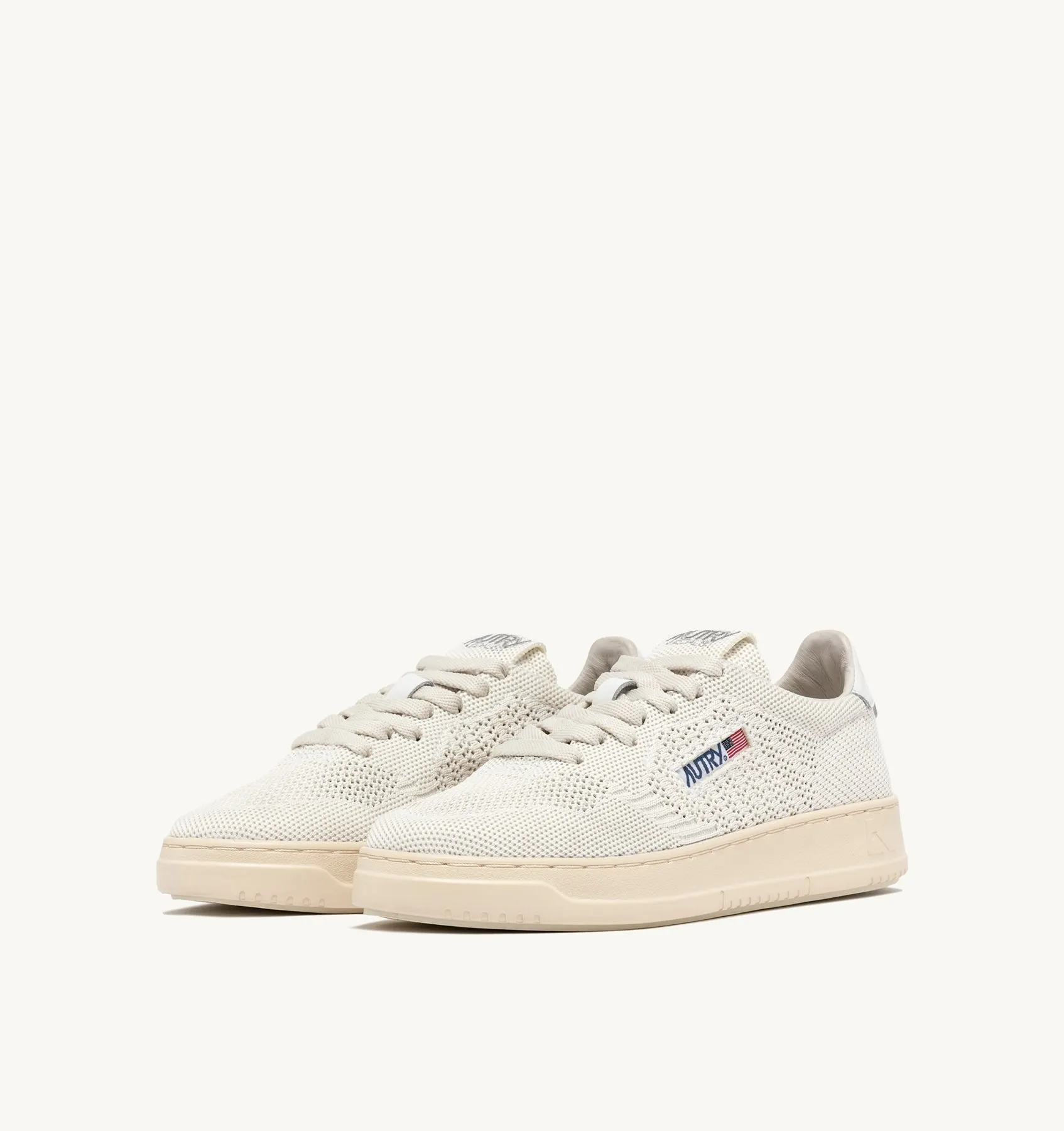 AUTRY SNEAKERS MAN  EASEKNIT MEDALIST LOW SNEAKERS IN IVORY WHITE FABRIC