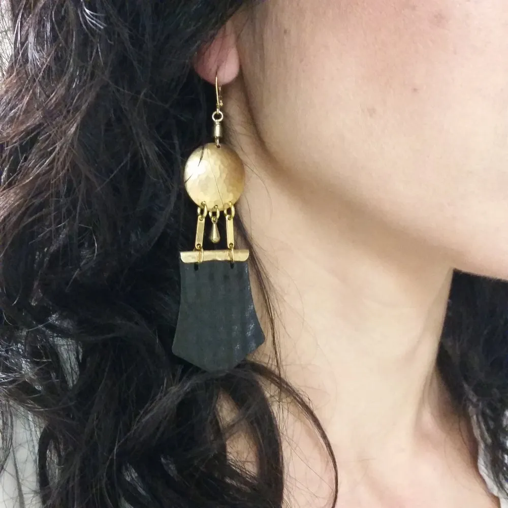 Dapt shield earrings