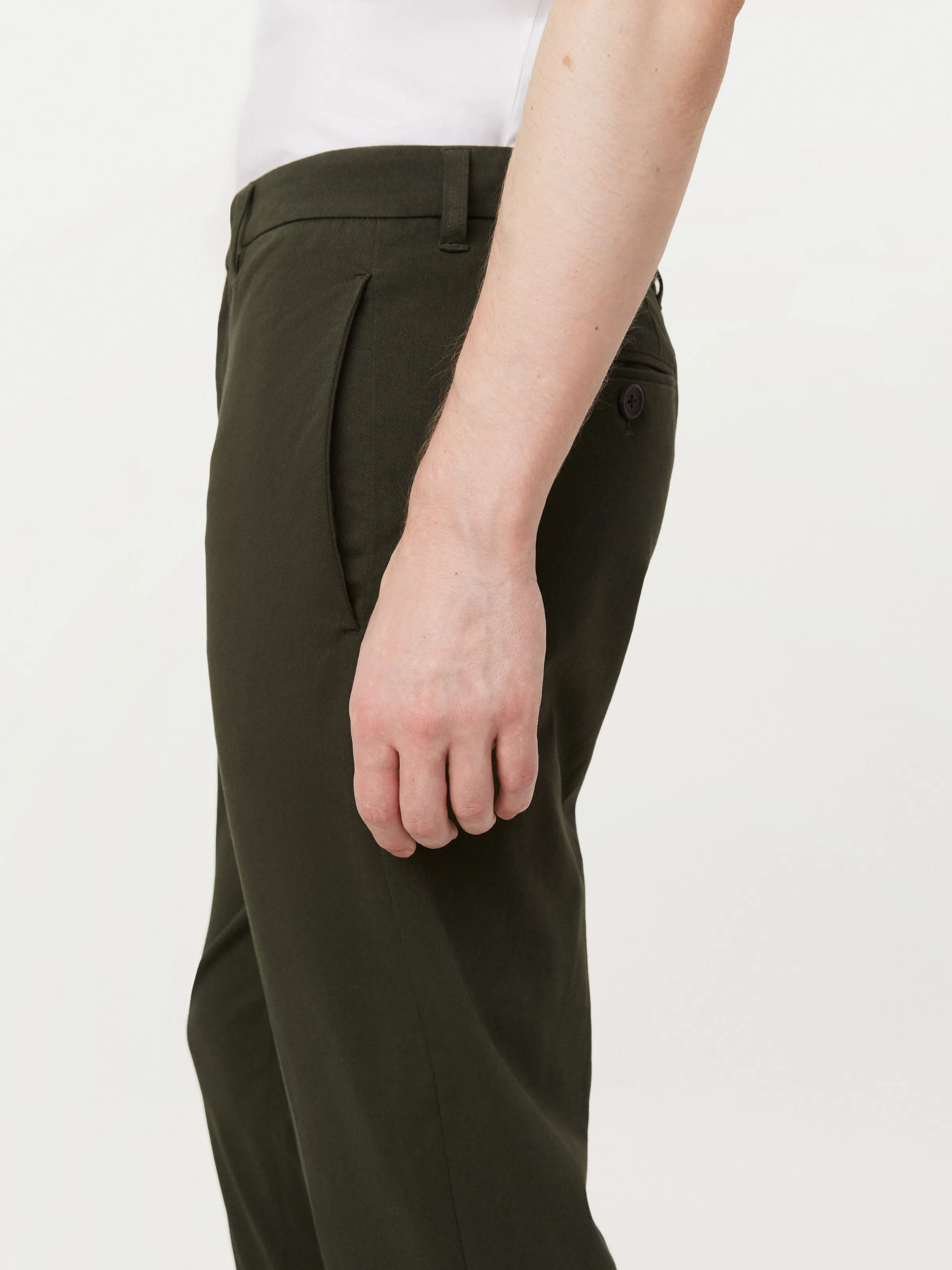 The Colin Tapered Flex Pant in Rosin