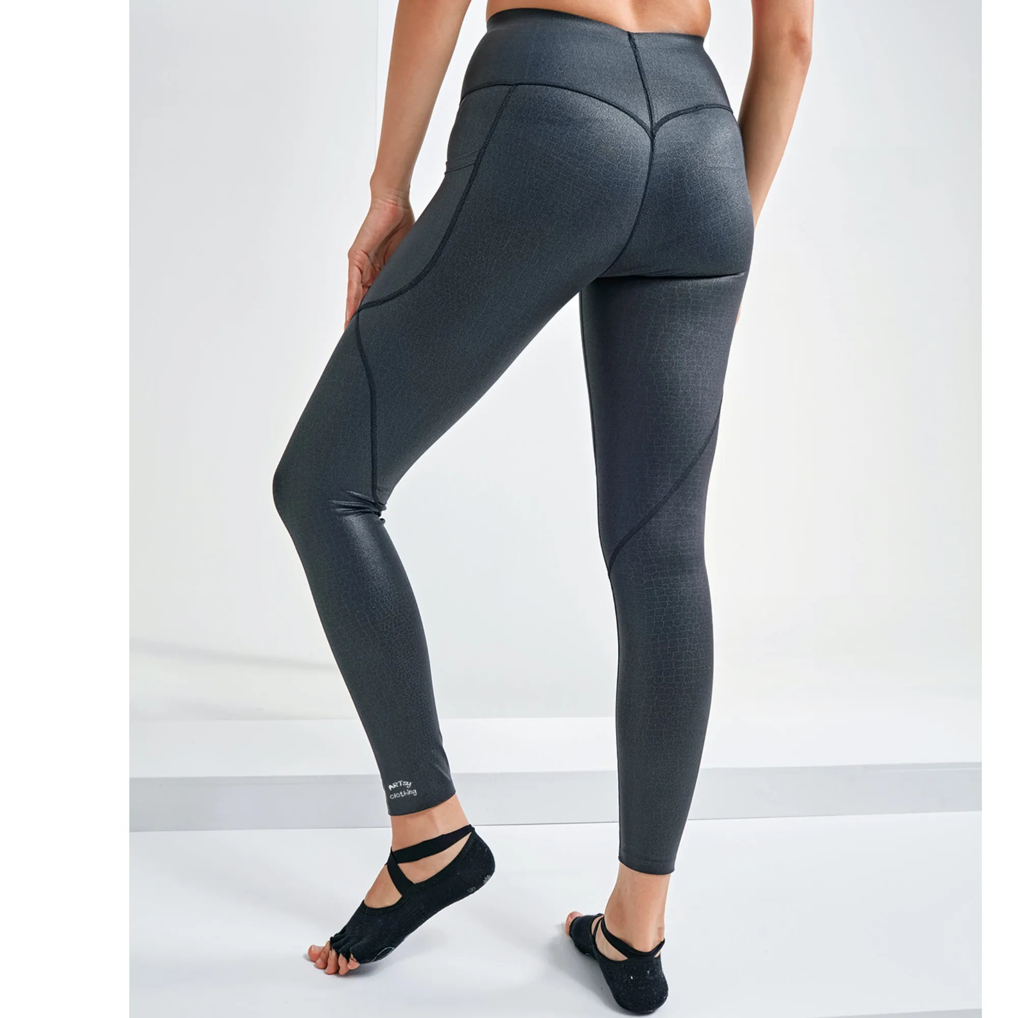 Women shaping leggings