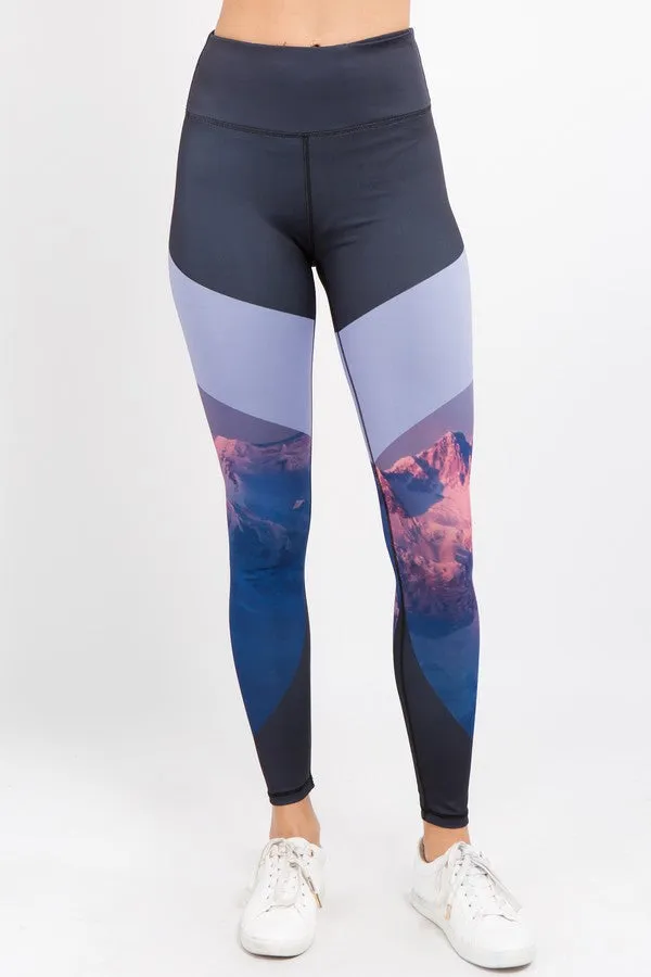 Women's Majestic Mountains Print Activewear Leggings