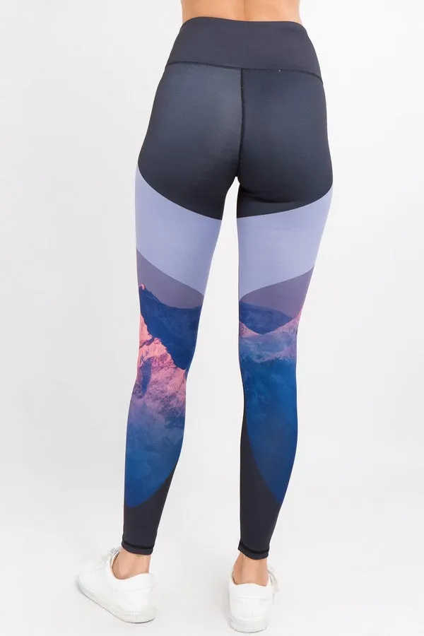 Women's Majestic Mountains Print Activewear Leggings